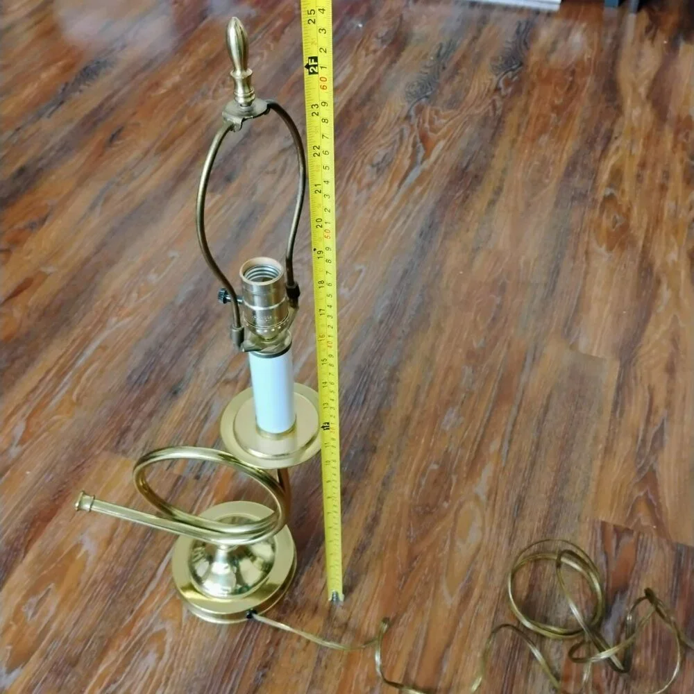 Vintage French Horn Brass Table Lamp 25